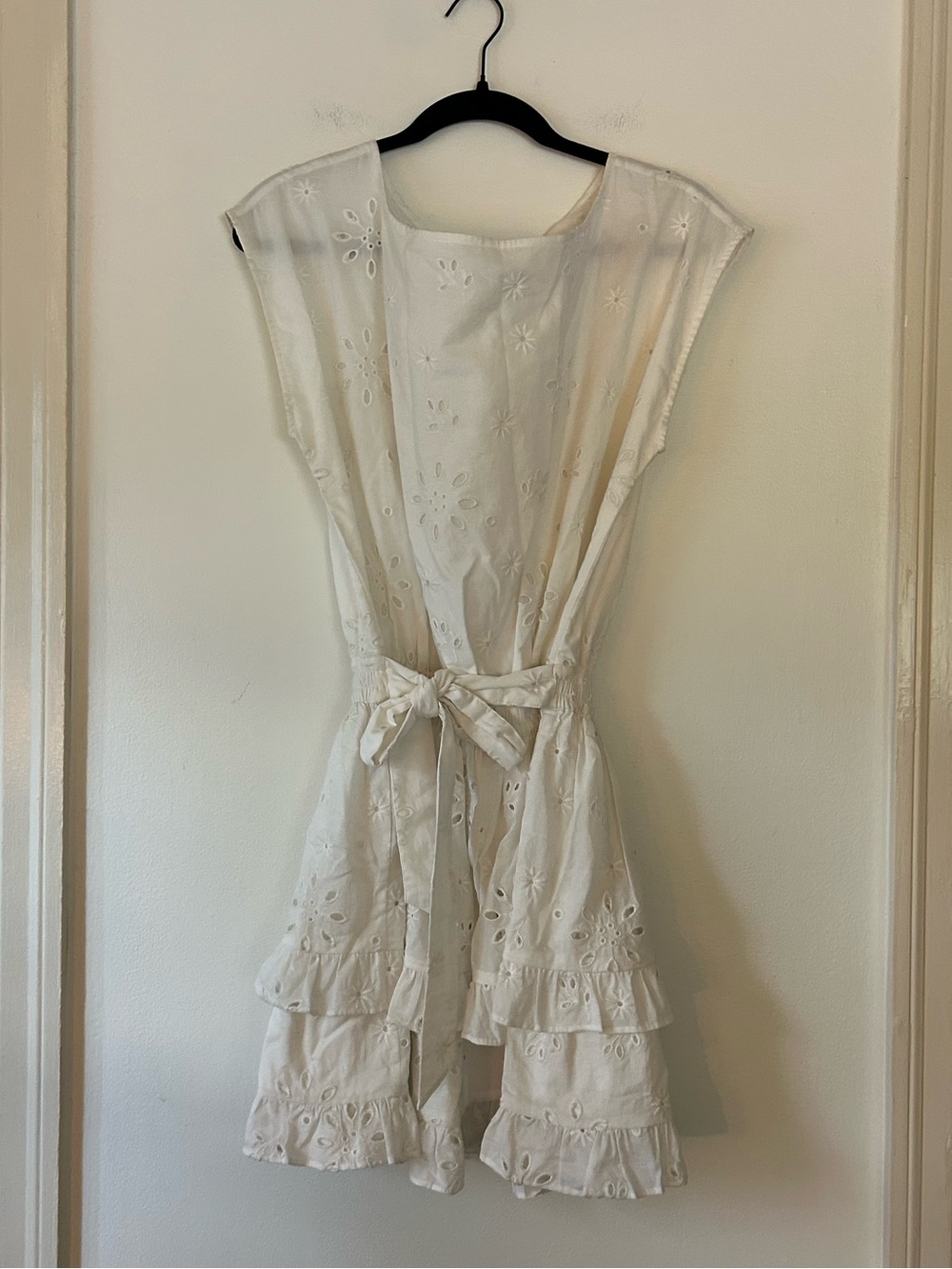 NWT Calling June White Eyelet Tiered Ruffle Mini Dress Size Small